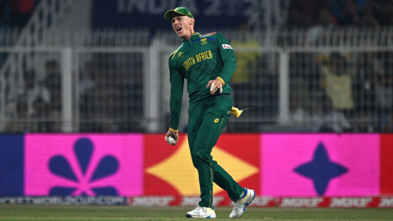 বিশ্বকাপ দলে জায়গা না পাওয়ায় বেলজিয়ামের লিগে খেলবেন ডুসেন